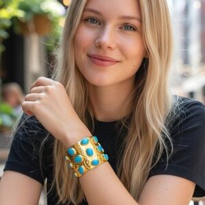 Spectacular 18k Triple Gold Plated Hammered Turquoise Cabochon Cuff Bracelet